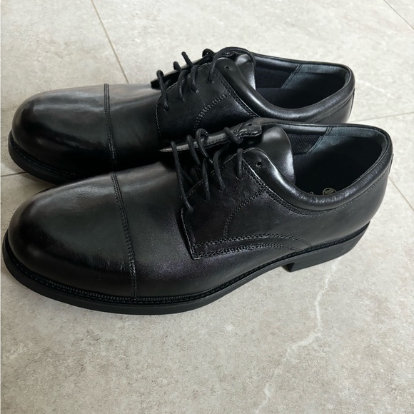 Never worn Black Leather Hunter Bay Men’s Shoes - Picture 2 of 5